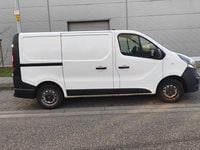 Gebraucht Opel Vivaro 95 PS (69 kW) 2016 Weiß Van / Kleinbus