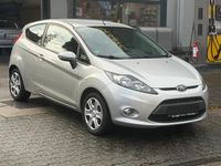 Gebraucht Ford Fiesta 60 PS (44 kW) 2011 Silber Kleinwagen