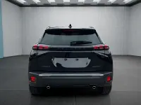 Neu Peugeot 2008 Allure 136 PS (100 kW) 2025 Schwarz SUV