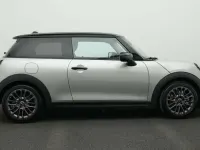 Używany Mini Cooper Classic 156 KM (114 kW) 2024 Szary Hatchback