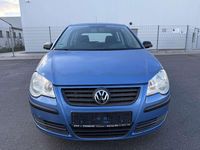 Gebraucht VW Polo Trendline 69 PS (50 kW) 2008 Tossablau metallic Limousine