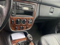 Gebraucht Mercedes ML270 163 PS (119 kW) 2001 Silber SUV