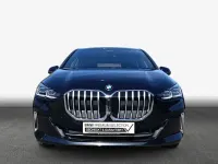 Gebraucht BMW 220 Active Tourer Luxury Line 156 PS (114 kW) 2023 Schwarz Van / Kleinbus