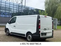 Gebraucht Opel Vivaro 120 PS (88 kW) 2018 Weiß Van / Kleinbus
