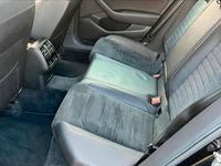 Gebraucht VW Passat Highline 150 PS (110 kW) 2016 Schwarz Kombi