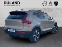 Gebraucht Volvo XC40 Plus 197 PS (144 kW) 2025 Sand dune / metallic SUV