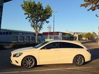 Gebraucht Mercedes CLA220 Shooting Brake 177 PS (130 kW) 2016 Weiß Kombi