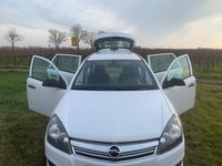 Gebraucht Opel Astra Innovation 116 PS (85 kW) 2010 Weiß Kombi