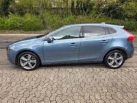 Gebraucht Volvo V40 Summum 150 PS (110 kW) 2012 Blau Kleinwagen
