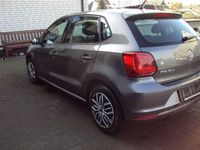Gebraucht VW Polo Trendline 60 PS (44 kW) 2016 Pepper grey metallic Kleinwagen