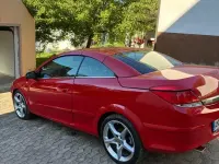 Gebraucht Opel Astra Edition 140 PS (102 kW) 2008 Rot Cabrio