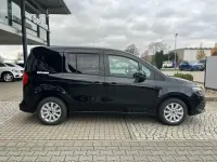 Gebraucht Mercedes EQT200 Style 89 kW (122 PS) 2023 Loparitschwarz Van / Kleinbus