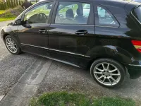Gebraucht Mercedes B180 116 PS (85 kW) 2011 Schwarz Van / Kleinbus