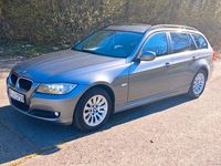 Gebraucht BMW 320 177 PS (130 kW) 2009 Grau Kombi