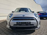 Gebraucht Mini Cooper Essential 136 PS (100 kW) 2023 Melting silver iii Kleinwagen