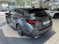 Neu Toyota Corolla 140 PS (102 kW) 2026 Marlingrau metallic Kombi