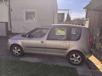 Gebraucht Skoda Roomster Style 89 PS (65 kW) 2009 Gold Van / Kleinbus