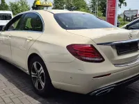 Gebraucht Mercedes E200 150 PS (110 kW) 2019 Hellelfenbein Limousine