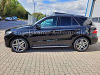 gebraucht Mercedes ML63 AMG AMG /PANO/LEDER/NAVI/SHZ/SITZBEL./VOLL!!