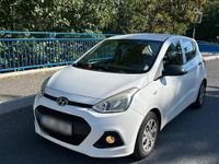 Gebraucht Hyundai i10 Classic 67 PS (49 kW) 2015 Weiß Kleinwagen
