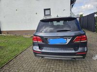 Gebraucht Mercedes GLE350 258 PS (189 kW) 2016 Schwarz SUV