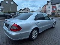 Gebraucht Mercedes E200 Elegance 184 PS (135 kW) 2007 Silber Limousine