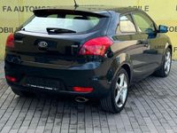 Second-hand Kia ProCeed 116 CP (85 kW) 2008 Negru Hatchback