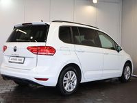 Gebraucht VW Touran Comfortline 150 PS (110 kW) 2024 Weiß Van / Kleinbus