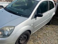 Gebraucht Ford Fiesta 60 PS (44 kW) 2007 Silber Kleinwagen