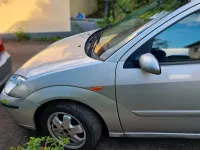 Gebraucht Ford Focus 100 PS (73 kW) 2002 Silber Limousine