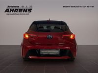 Gebraucht Toyota Corolla Club 122 PS (89 kW) 2019 Karminarot metallic, dach schwarz Limousine