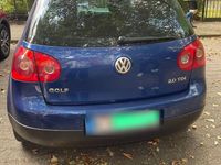 Gebraucht VW Golf V 140 PS (102 kW) 2004 Blau Kleinwagen