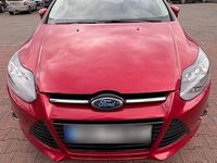Gebraucht Ford Focus Titanium 182 PS (133 kW) 2011 Rot Limousine