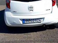 Gebraucht Opel Agila 60 PS (44 kW) 2012 Weiß Kleinwagen