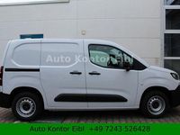 Neu Citroën Berlingo 102 PS (75 kW) 2025 Lackierung weiss icy/deckende Van / Kleinbus
