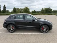 Gebraucht Porsche Macan 381 PS (280 kW) 2024 Schwarz SUV