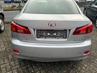 Gebraucht Lexus IS220d 177 PS (130 kW) 2006 Silber Limousine