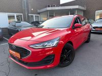 Gebraucht Ford Focus Cool & Connect 120 PS (88 kW) 2022 Rot Limousine