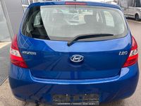 Gebraucht Hyundai i20 Classic 77 PS (56 kW) 2013 Blau Kleinwagen