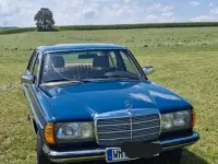 Gebraucht Mercedes 230 136 PS (100 kW) 1984 Blau Limousine