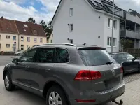 Gebraucht VW Touareg 240 PS (176 kW) 2011 Grau SUV