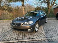 Gebraucht BMW 525 Basis 204 PS (150 kW) 2011 Braun Kombi