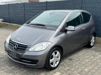 Używany Mercedes A170 116 KM (85 kW) 2009 Szary Sedan/Limuzyna