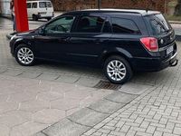 Gebraucht Opel Astra Edition 90 PS (66 kW) 2008 Schwarz Limousine