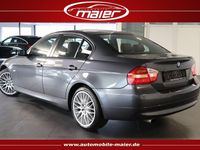 Gebraucht BMW 318 129 PS (94 kW) 2007 Grau Limousine