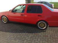 Gebraucht VW Vento 101 PS (74 kW) 1998 Rot Limousine