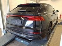 Gebraucht Audi Q8 Competition 381 PS (280 kW) 2023 Mythosschwarz metallic (metallic) SUV