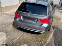 Gebraucht BMW 320 183 PS (134 kW) 2010 Grau Kombi