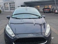 Gebraucht Ford Fiesta SYNC Edition 101 PS (74 kW) 2014 Grau Kleinwagen