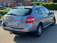 Gebraucht Renault Laguna III Dynamique 140 PS (102 kW) 2009 Blau ecume Kombi